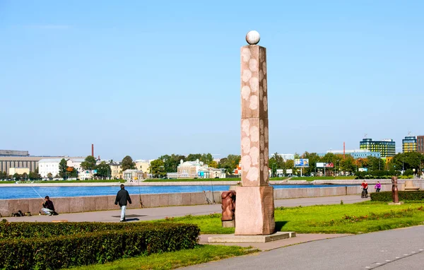 Sverdlovskaya Embankment Obelisk Famous Petersburger 상트페테르부르크 Russia Date Filming 2017 — 스톡 사진