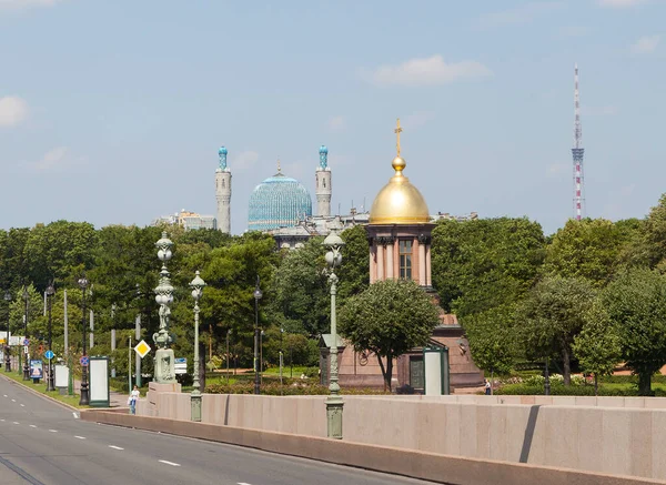 Mosque Church Two Religions Petersburg Russia Date Shooting July 2016 — Stock Photo, Image