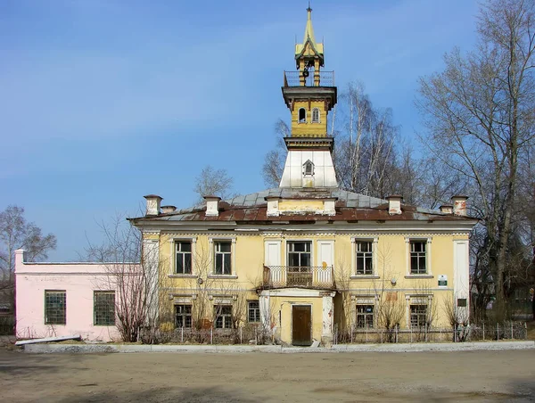 Budova Obecní Rady Bývalé Venkovské Samosprávy Století Osídlení Verkh Neyvinsky — Stock fotografie