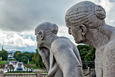 Büyükanneler. Vigeland Heykel Parkı. Oslo. Norveç. Çekim tarihi 23 Ağustos 2014.