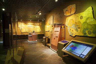 BULGAR, RUSSIA - 25 Mayıs 2019: Sergi Salonu Fotoğrafları ve Bulgar medeniyeti müzesinde sergiler.