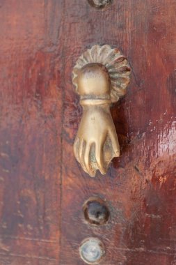 Kapı tokmağı kıvırcık. Medina. Rabat. Fas. Çekim tarihi 2 Haziran 2013