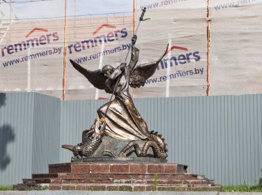 Başmelek Michael 'ın anıtı. Minsk. Belarus. Çekim tarihi 14 Temmuz 2018.