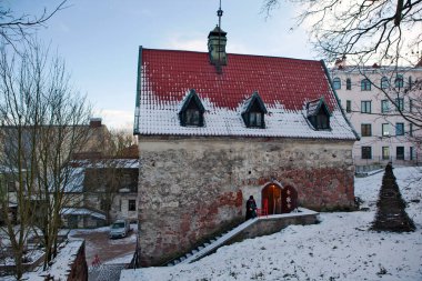 Burgerin malikanesi. 16. yüzyılda yaşayan zengin bir şehir sakininin eski evi. Vyborg. Rusya