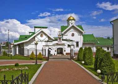 Katedraldeki Cyril Turovsky Kilisesi. Minsk. Belarus. Çekim tarihi 14 Temmuz 2018.