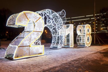 Cilt ölçeğinde parlayan şekiller 2018. Petrovskaya seti. St. Petersburg 'da. Rusya (2017)
