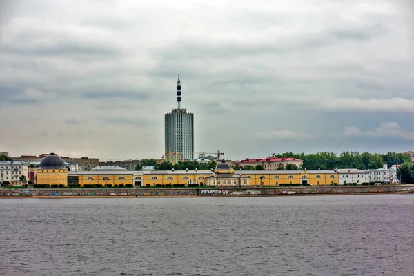 Dominanti Urbani Gostiny Dvor Vysotka Dvina Del Nord Arkhangelsk Russia — Foto Stock