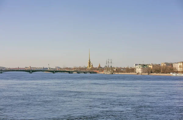 Symboler För Sankt Petersburg Trefaldighetsbron Peter Och Pauls Fästning Fregatten — Stockfoto