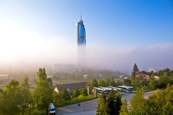 サラエヴォ ボスニア ヘルツェゴビナ 2019年5月2日 現代のアヴァズ ツイスト タワー Avaz Twist Tower — ストック写真