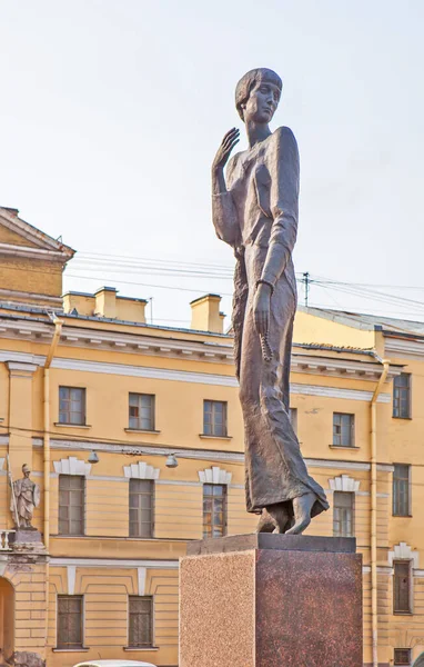 Monumento Anna Akhmatova San Pietroburgo Sull Argine Robespierre Russia Data — Foto Stock