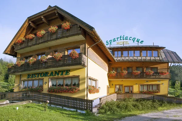 Tarvisio Italien September 2017 Foto Von Hotel Ristorante Spartiacque — Stockfoto