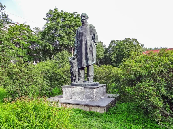 Monument Voor Pavlov Met Een Hond Pavlovo Koltushi Regio Leningrad — Stockfoto