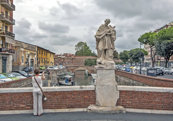 Jan Nepomuk的雕像 利沃诺托斯卡纳意大利 2018年9月13日拍摄日期 — 图库照片