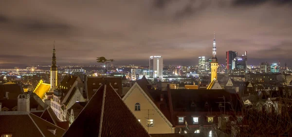 Nachtzicht Van Stad Vanaf Het Kohtuotsa Observatiedek Tallinn Estland 2017 — Stockfoto