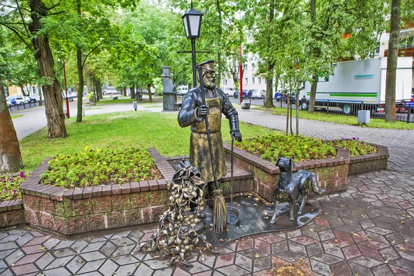 Skulpturale Komposition Hausmeister Mit Hund Allee Geschmiedeter Laternen Gogol Straße — Stockfoto