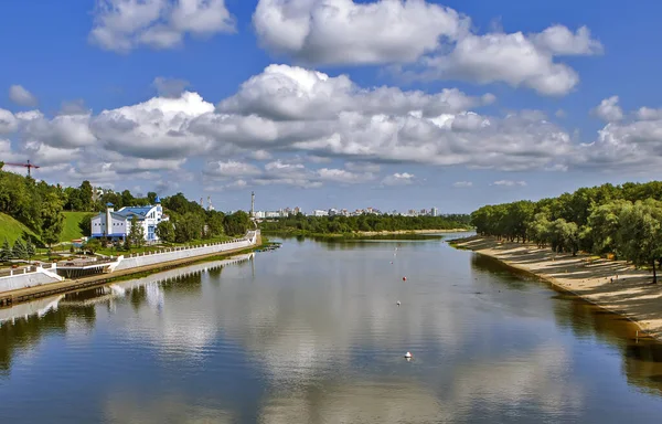 Vedere Spre Râu Parc Bază Canotaj Podul Peste Râul Sozh — Fotografie, imagine de stoc