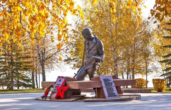 Пам Ятник Солдатам Тагілів Які Загинули Місцевих Війнах Століття Нижній — стокове фото