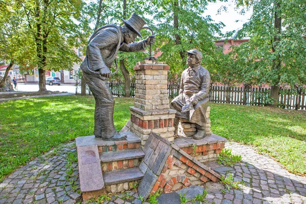 Riga Latvia 2018年8月22日 煙突掃引への記念碑の写真 彫刻群の断片 Chimney Sweep Mason — ストック写真