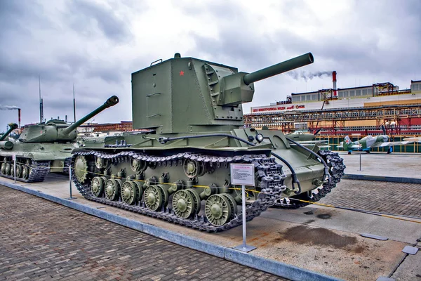 Verkhnyaya Pyshma Russia Kwiecień 2018 Zdjęcie Radziecki Ciężki Czołg Szturmowy — Zdjęcie stockowe