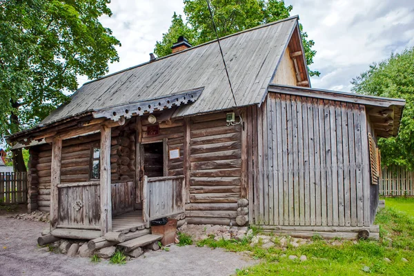 Holzhaus Auf Dem Land — Stockfoto