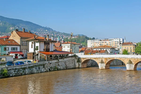 Sarajevo Bosnia Herzegovina 2019 Május Fénykép Milyacka Folyóról Töltésről — Stock Fotó