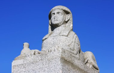 Kushelev-Bezborodko malikanesinin karşısındaki Sfenks. Sverdlovsk seti. St. Petersburg 'da. Çekim tarihi: 24 Eylül 2017