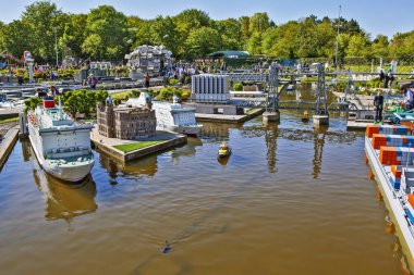 Hollanda 'nın minyatür park sahnesinde güneş ışığı, Lahey, Hollanda