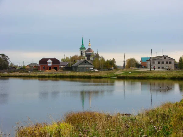 Aziz Niklas Tapınağı Saatli Çan Kulesi Bengu Köyü Sverdlovsk Bölgesi — Stok fotoğraf