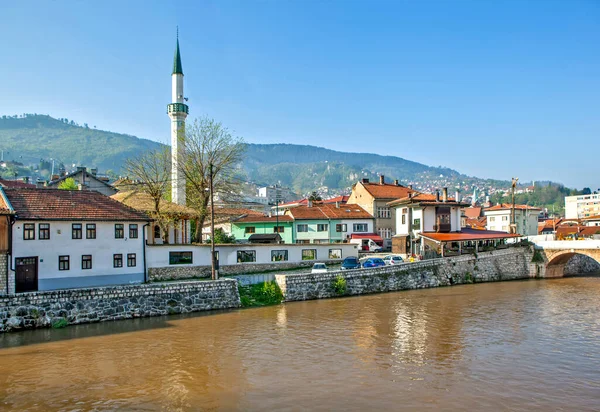 Sarajevo Bosnia Herzegovina 2019 Május Fénykép Milyacka Folyóról Töltésről — Stock Fotó