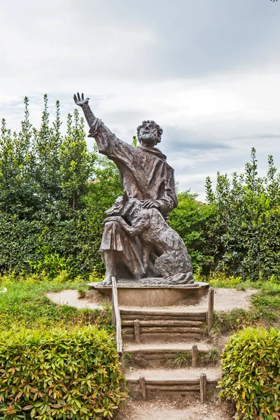 Pomnik Franciszka Spokojnym Wilkiem Gubbio Umbrię Włochy Data Fotografowania Maja — Zdjęcie stockowe