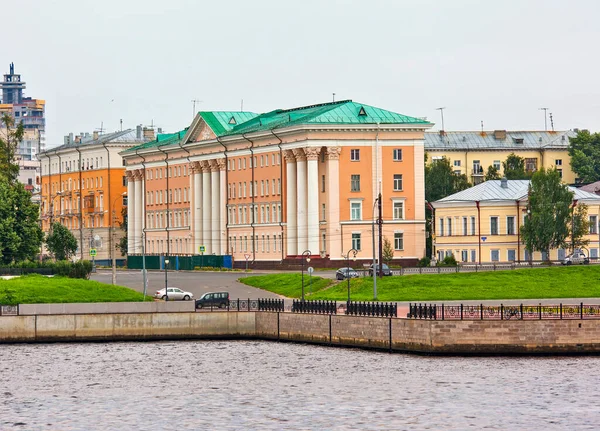 Edificio Del Antiguo Consejo Económico Arkhangelsk Rusia Fecha Tomada Agosto —  Fotos de Stock