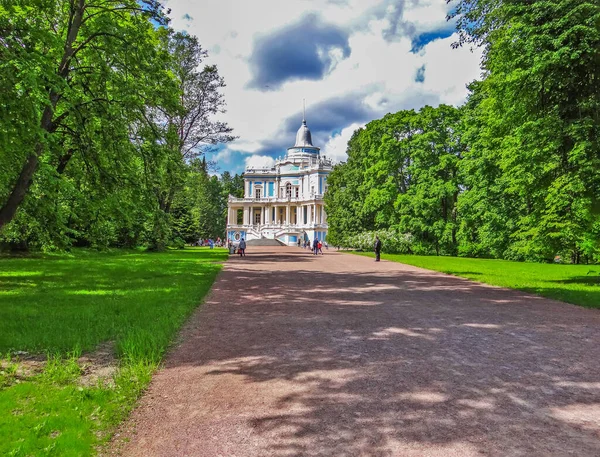 Oranienbaum Russia June 2012 Photo Sliding Hill Pavilion — стокове фото