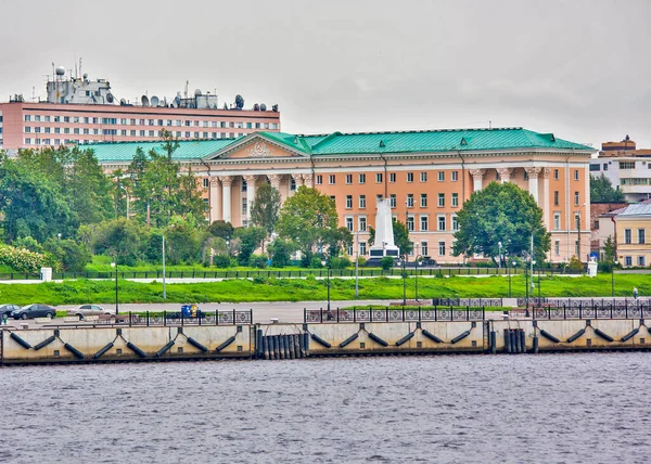 Edifício Antigo Conselho Económico Arkhangelsk Rússia Data Tomada Ago 2017 — Fotografia de Stock