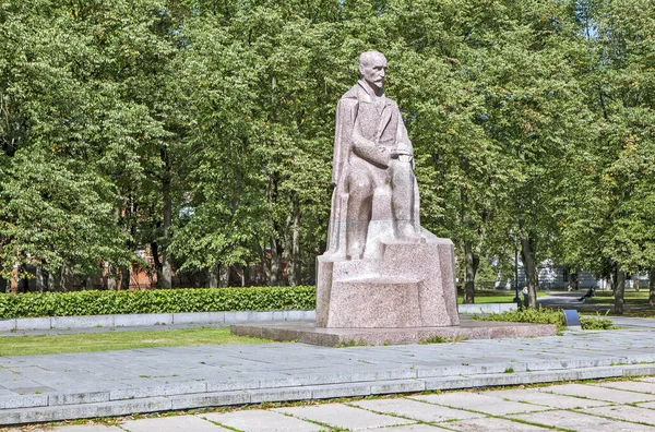 Monumento Rainis Riga Letonia Fecha Rodaje Ago 2018 — Foto de Stock