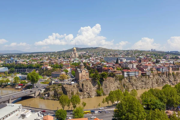 Utsikt Över Den Historiska Stadskärnan Tbilisi Metekhi Templet Över Kurafloden — Stockfoto