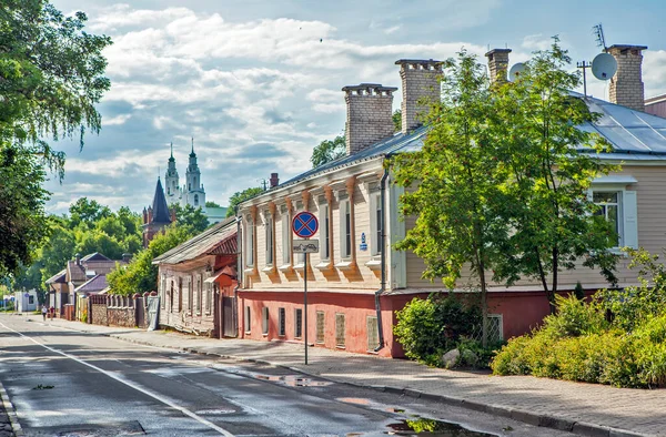 城市景观 Nizhne Pokrovskaya街 Polotsk 2018年7月8日拍摄日期 — 图库照片