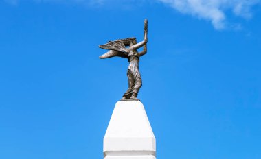 SOSNOVY BOR, RUSSIA - 10 Temmuz 2019: Zafer Anıtı Fotoğrafı. Stela 