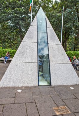 DUBLIN, IRELAND - 19 AĞUSTOS 2019: Milli Savunma Kuvvetleri anısına Anma Fotoğrafı.