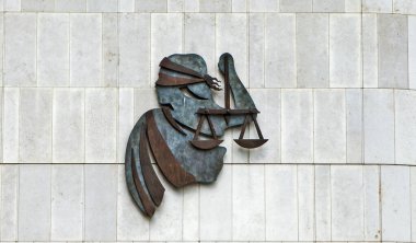 DUBLIN, İrlanda - 19 AĞUSTOS 2019: Adalet Sembolünün Fotoğrafı.