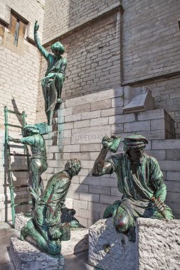 Kule İnşaatçısı Pieter Apelmans 'ın Anıtı