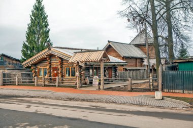 STARAYA RUSSA, RUSSIA - 20 ARALIK 2019: Bir ortaçağ rushanin malikanesinin fotoğrafı.