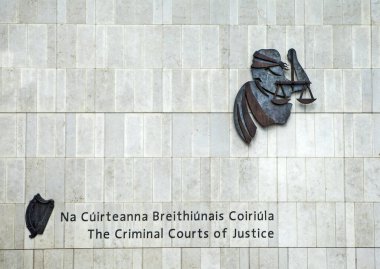 DUBLIN, İrlanda - 19 AĞUSTOS 2019: Adalet Sembolünün Fotoğrafı.