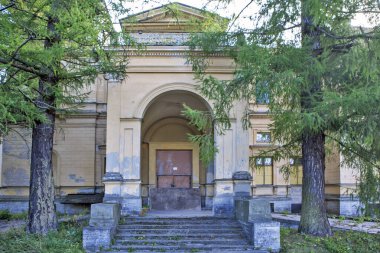 PETERHOF, RUSSIA - 19 Eylül 2019: Büyük Dük Mikhail Nikolaevich 'in Sarayı' nın Fotoğrafı. Malikane Mikhailovka.