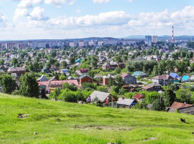 Kel Dağ 'dan görüntü. Nizhny Tagil. Sverdlovsk bölgesi. Rusya.