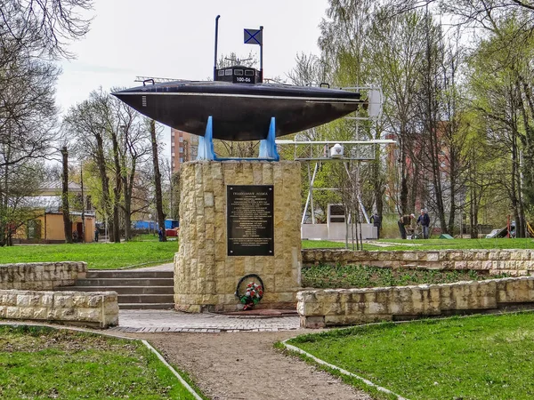 Gatchina Russia Απριλιου 2014 Φωτογραφία Του Μνημείου Του Υποβρυχίου Dzhevetsky — Φωτογραφία Αρχείου
