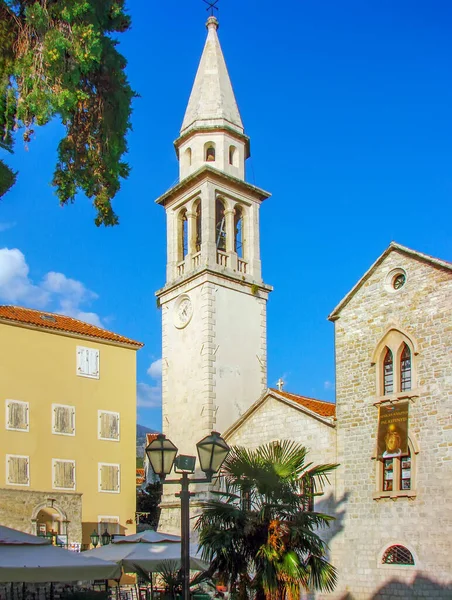 Budva Montenegro Setembro 2009 Foto Igreja Santíssima Trindade — Fotografia de Stock