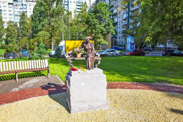 Petersburg Rusia Septiembre 2019 Foto Monumento Actriz Faina Ranevskaya —  Fotos de Stock