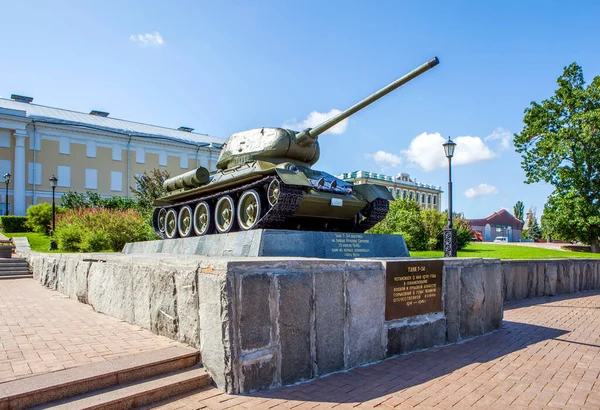 Nizhny Novgorod Russia July 2019 Photo Monument Tank Kremlin — Stock Photo, Image