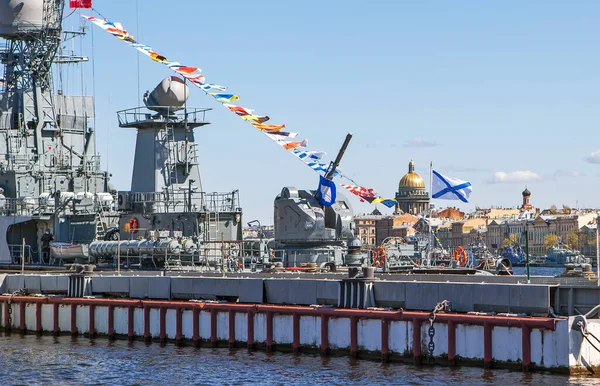 Petersburg Russia Mayıs 2020 Zafer Günü Kutlamalarında Savaş Gemilerinin Fotoğrafı — Stok fotoğraf