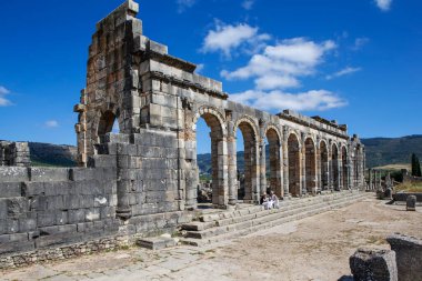 VOLUBILIS, MoroCCO - 31 Mayıs 2013: Fotoğraf: Bazilika